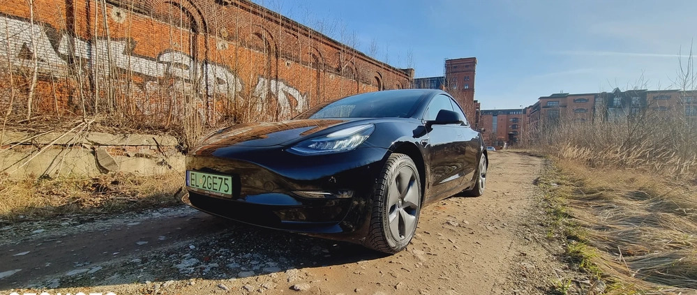 Tesla Model 3 cena 90000 przebieg: 83400, rok produkcji 2019 z Łódź małe 667